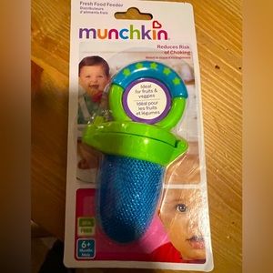 Munchkin fresh food feeder